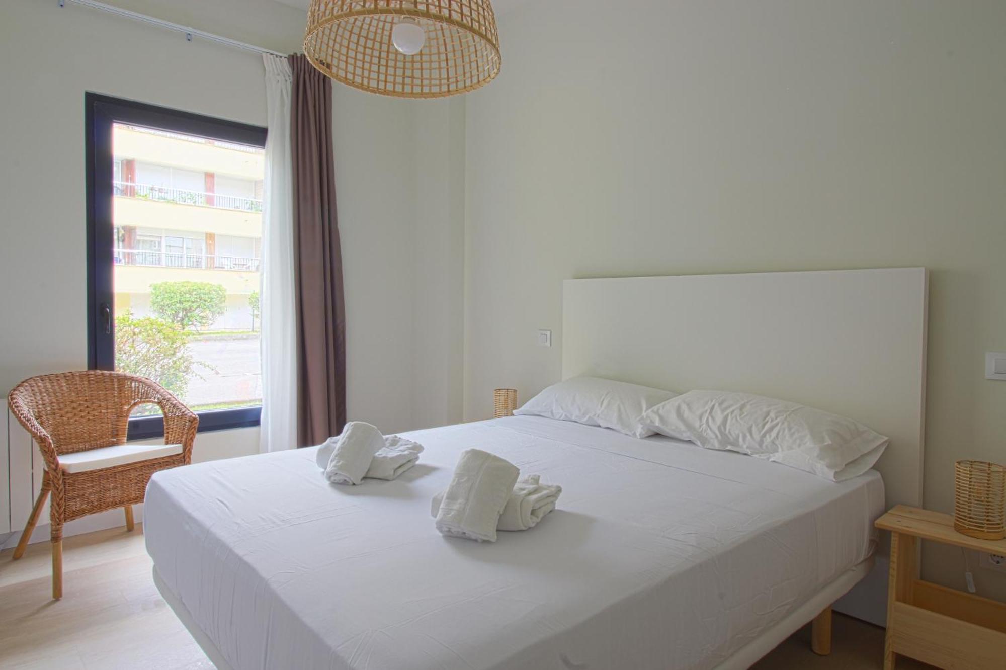 Apartamentos Costa Meron San Vicente De La Barquera Bagian luar foto