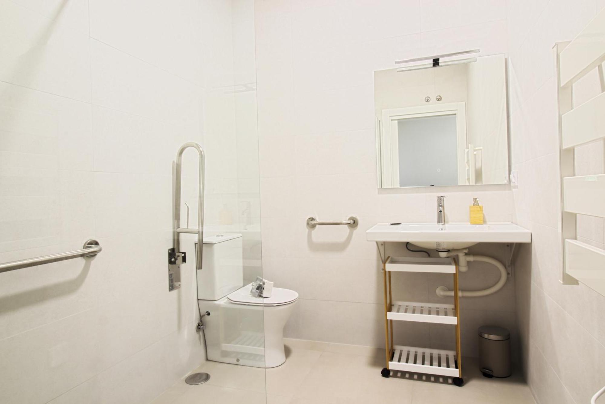 Apartamentos Costa Meron San Vicente De La Barquera Bagian luar foto