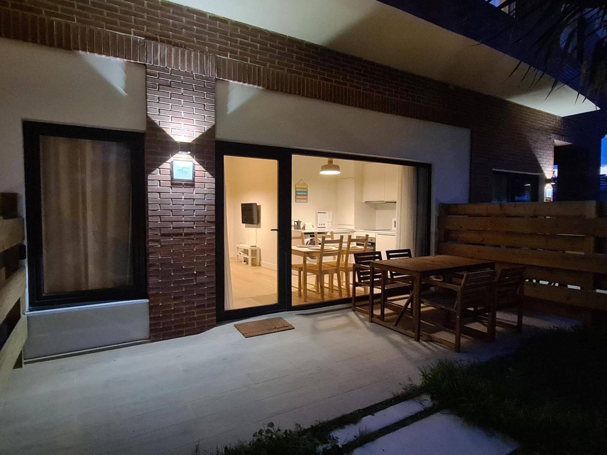 Apartamentos Costa Meron San Vicente De La Barquera Bagian luar foto